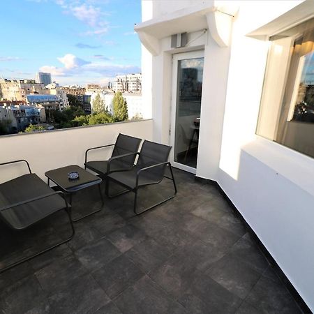 Athenee Palace Apartment - Panoramic View Terrace & Balcony - Free Minibar Bukares Bagian luar foto