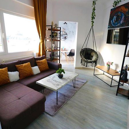Athenee Palace Apartment - Panoramic View Terrace & Balcony - Free Minibar Bukares Bagian luar foto