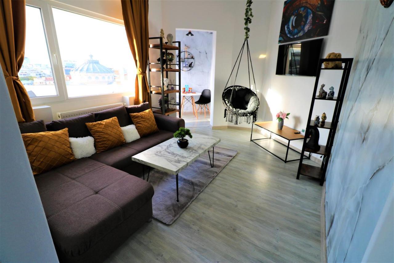 Athenee Palace Apartment - Panoramic View Terrace & Balcony - Free Minibar Bukares Bagian luar foto