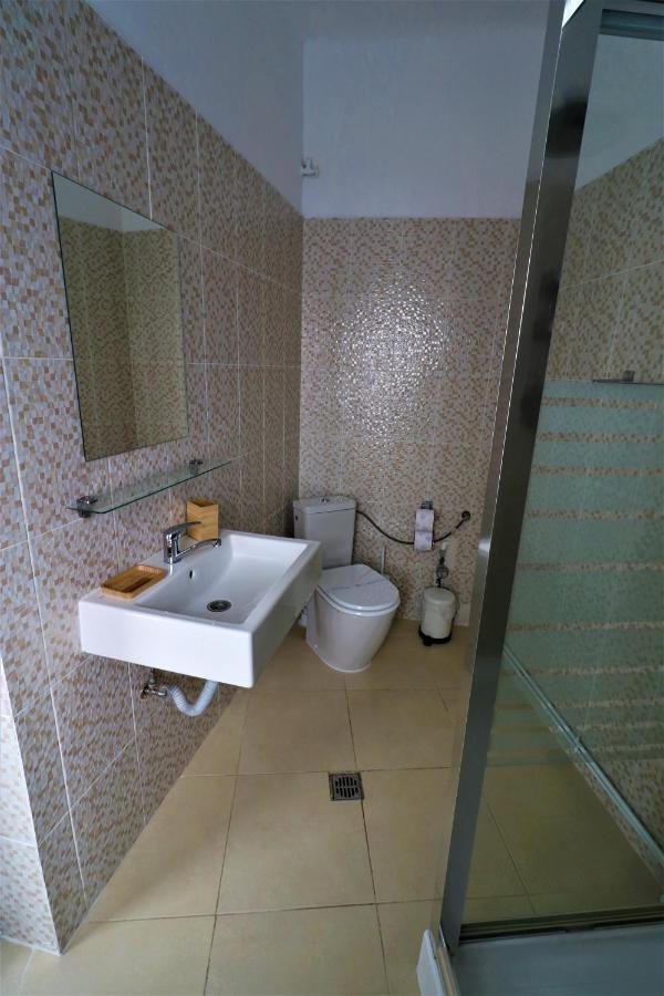 Athenee Palace Apartment - Panoramic View Terrace & Balcony - Free Minibar Bukares Bagian luar foto