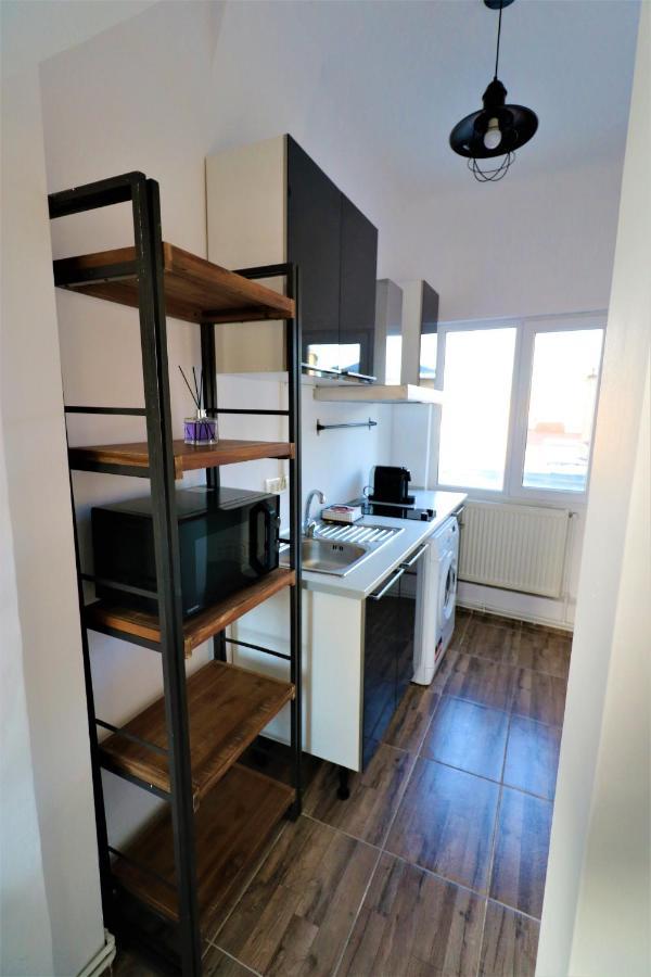 Athenee Palace Apartment - Panoramic View Terrace & Balcony - Free Minibar Bukares Bagian luar foto