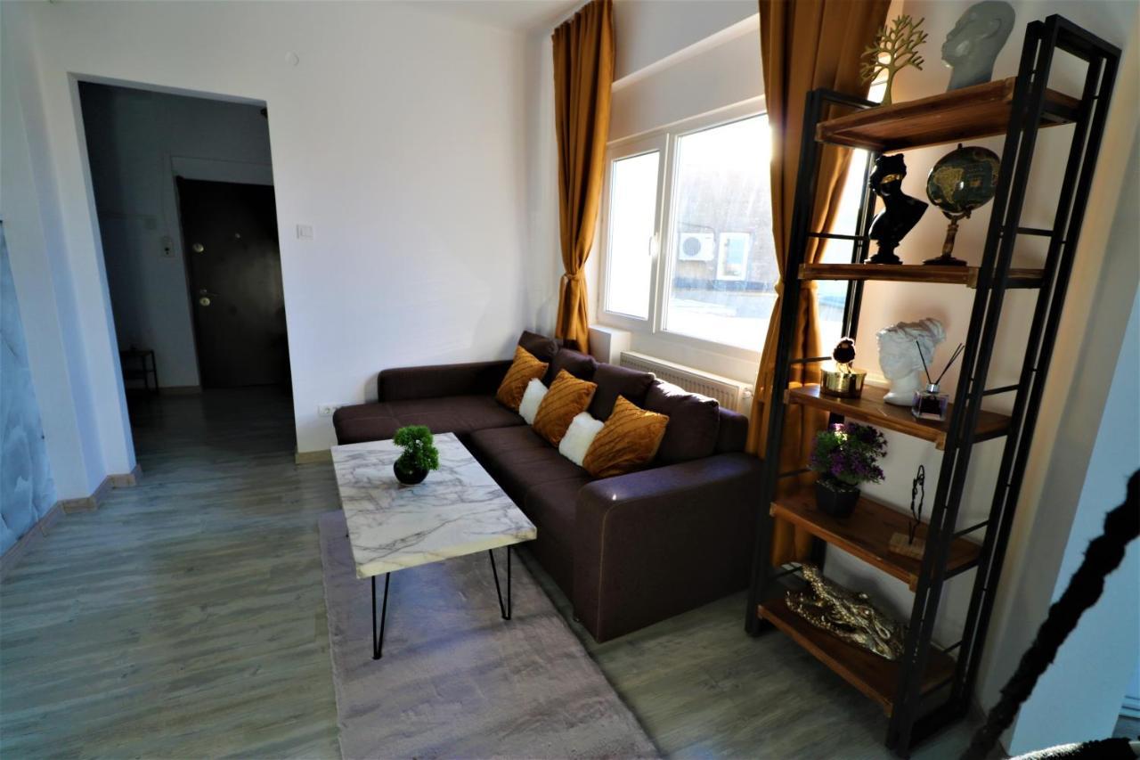 Athenee Palace Apartment - Panoramic View Terrace & Balcony - Free Minibar Bukares Bagian luar foto